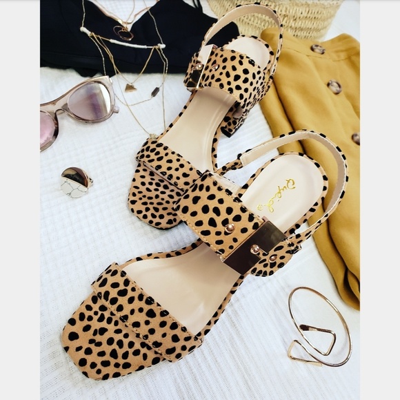 🚨LAST PAIR!!//The Starla// leopard print heel - Picture 3 of 8